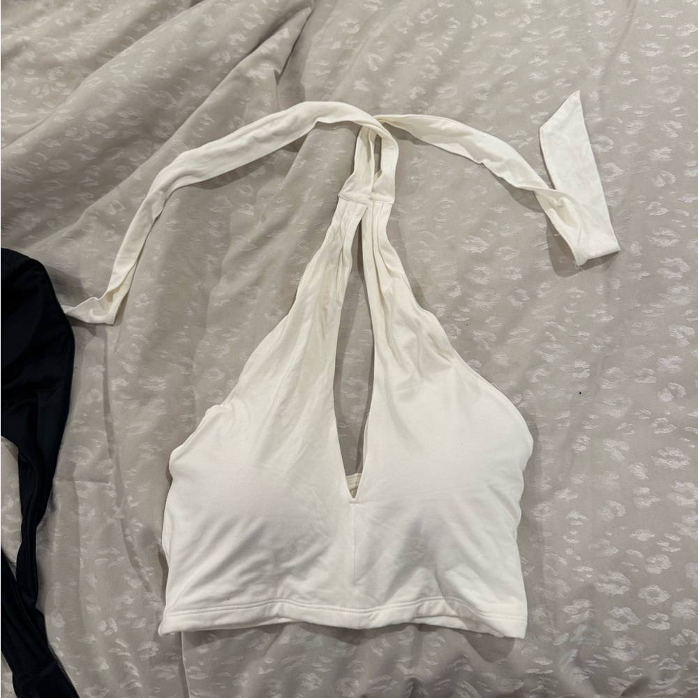 Klassy network keyhole top